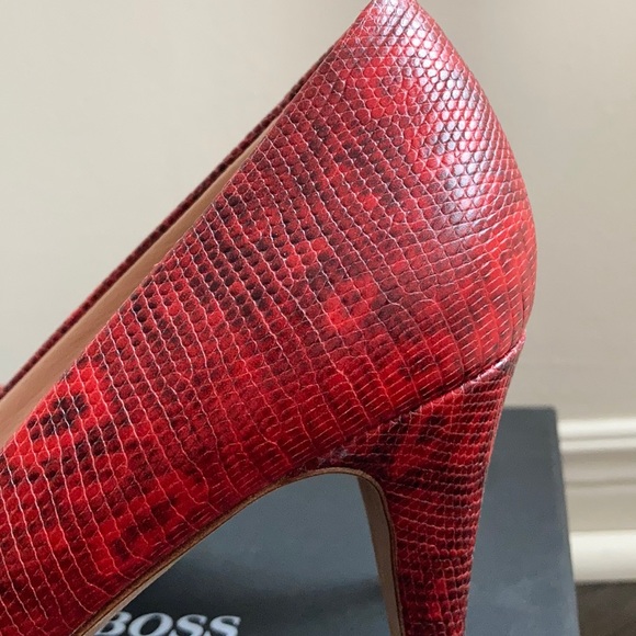 4” Red snake print Hugo Boss peep toes - Picture 6 of 8
